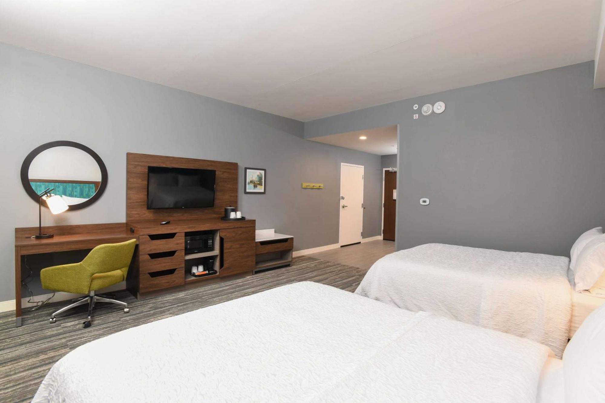 Hampton Inn & Suites Cincinnati Liberty Township West Chester Bagian luar foto