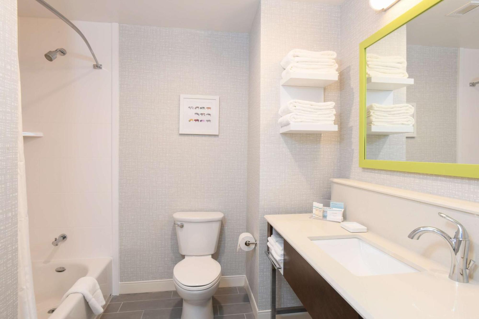 Hampton Inn & Suites Cincinnati Liberty Township West Chester Bagian luar foto