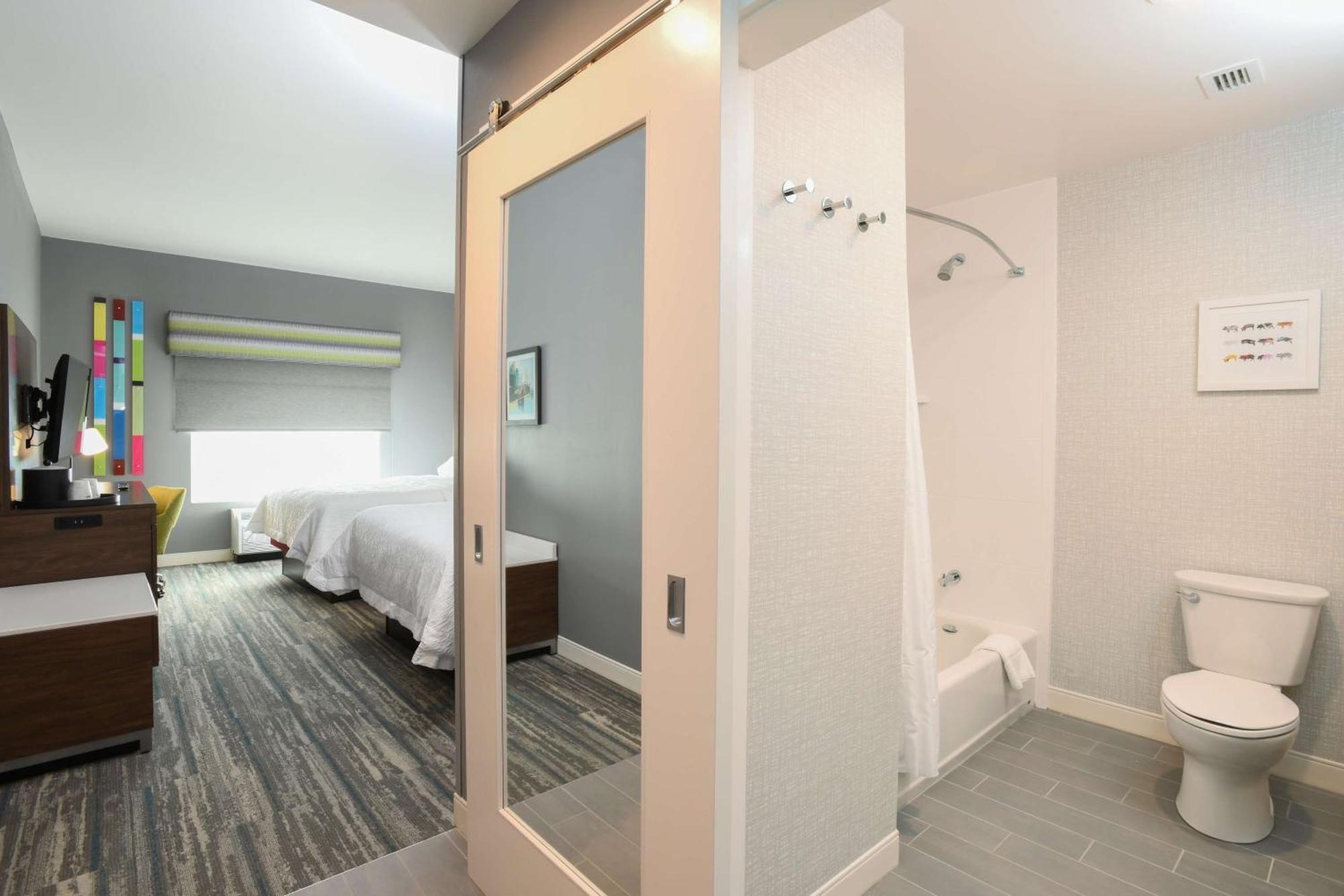 Hampton Inn & Suites Cincinnati Liberty Township West Chester Bagian luar foto