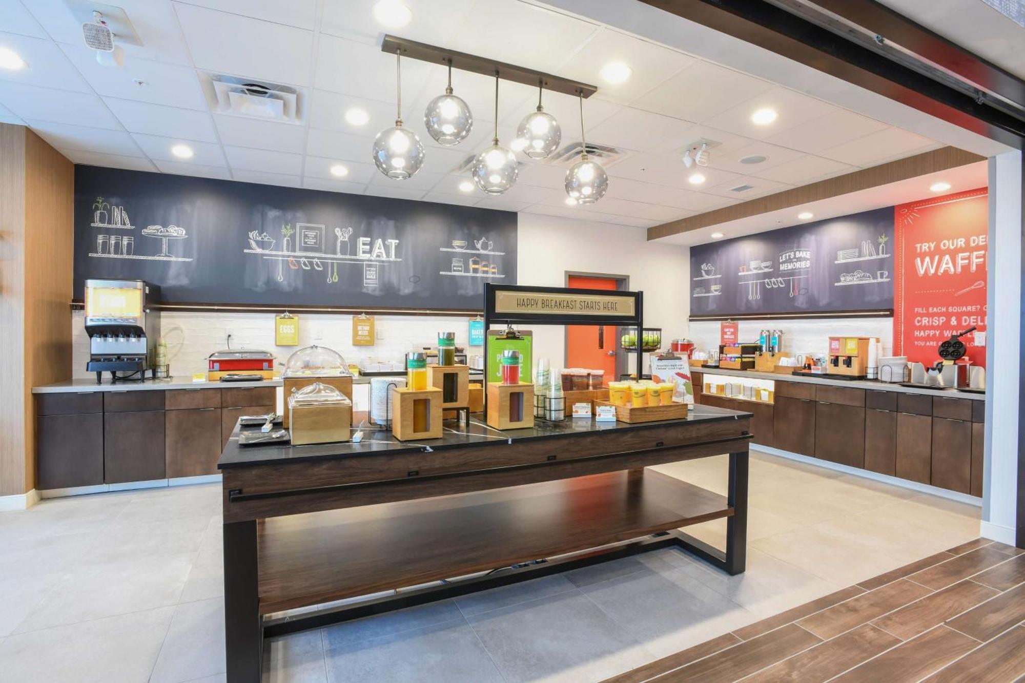 Hampton Inn & Suites Cincinnati Liberty Township West Chester Bagian luar foto